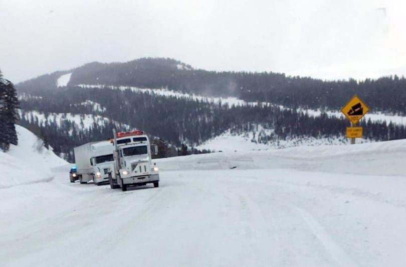 Teton Pass tractor trailers illegally crossing during winter season