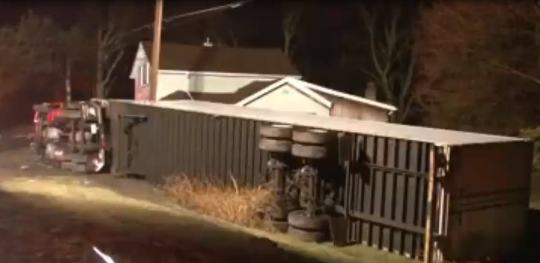 darien semi crashes feet from house crush jeep